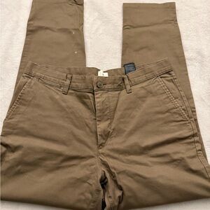 H&M Men's Olive Chinos (check notes)